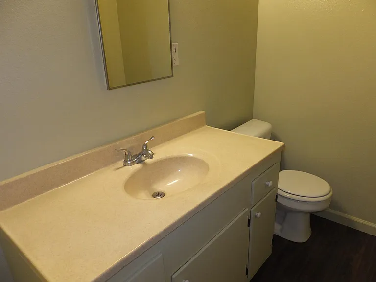 5230 N Long Beach Blvd — Photo 8