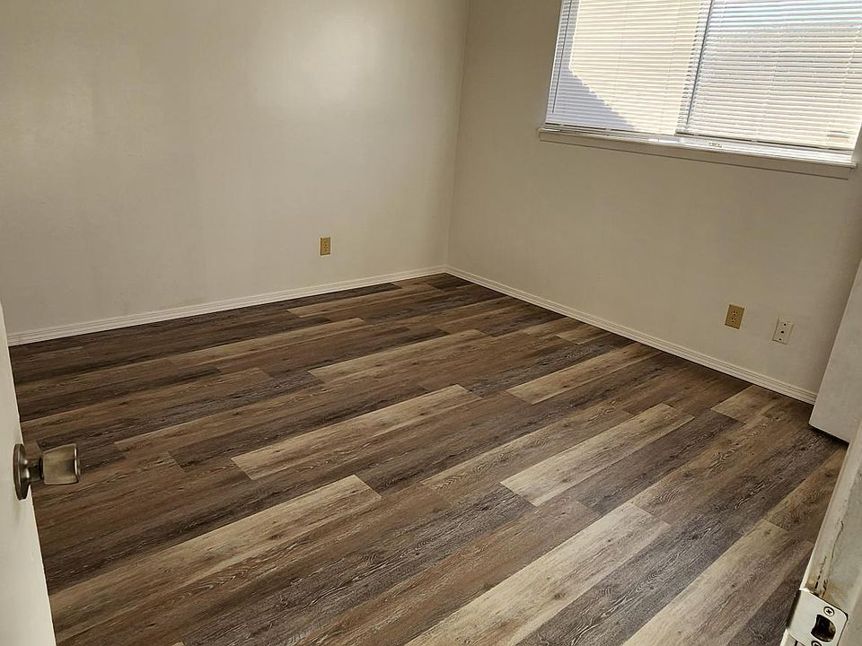 2nd image of 307 N 9th St E #16