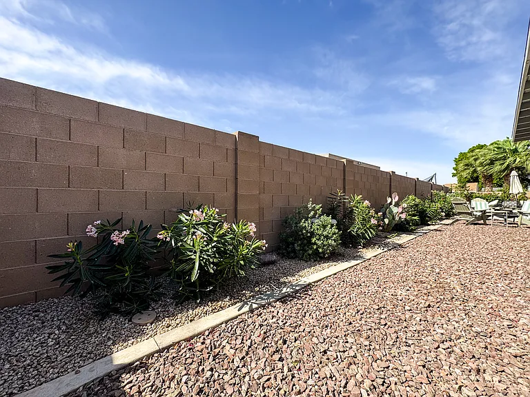 4377 W 16th Ln — Photo 28