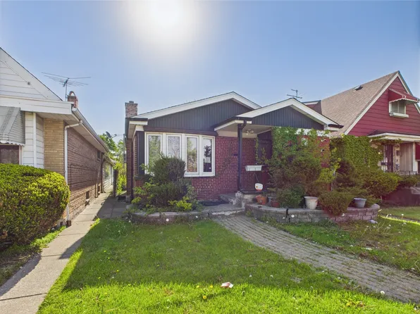 8319 S State St, Chicago, IL 60619