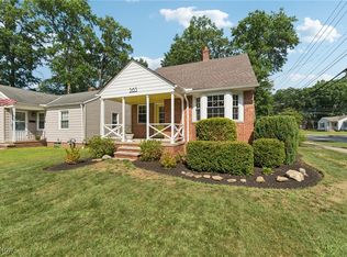 565 Glen Park Dr, Bay Village, OH 44140