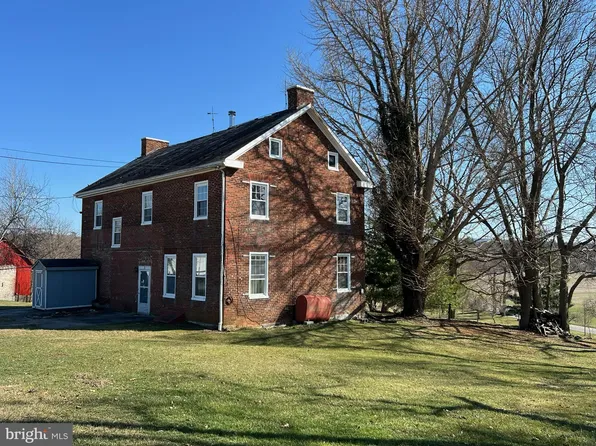 14007 Misty Glen Ln APT 2, Hagerstown, MD 21742