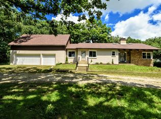 4024 McCullom Lake Rd, McHenry, IL 60050