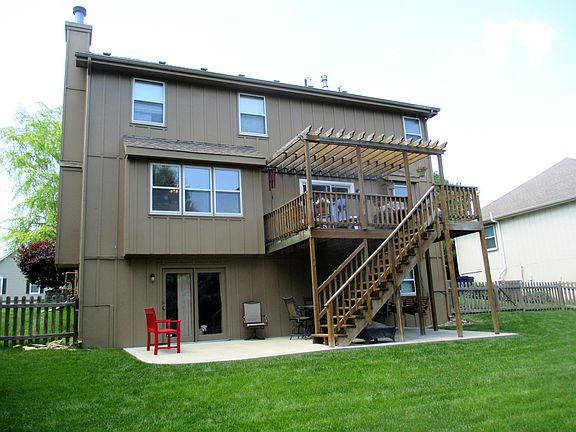 2nd image of 1713 Tudor Ln