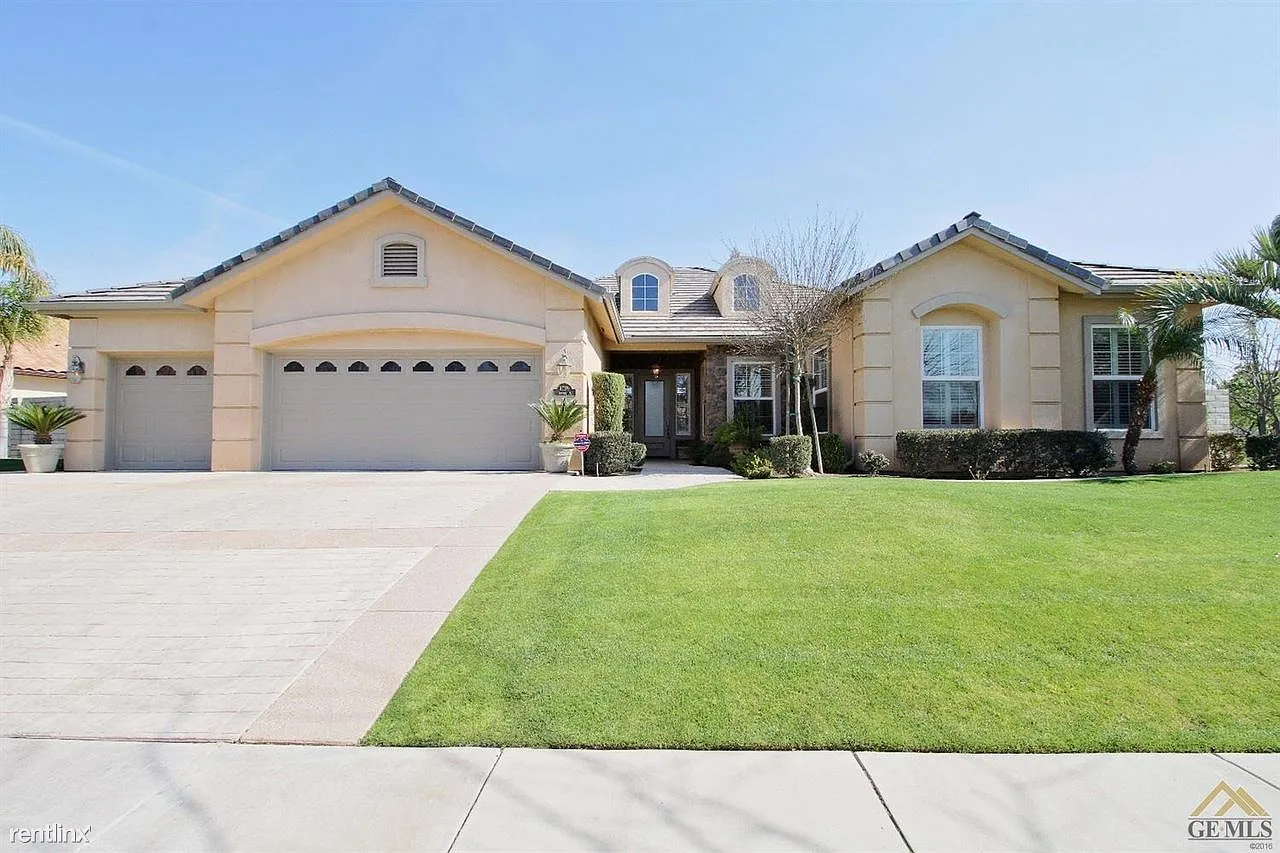 10109 Hyacinth Dr photo 1