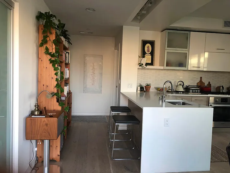 451 Donahue St #402 — Photo 5