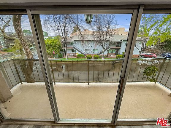 5th image of 14850 Hesby St APT 203