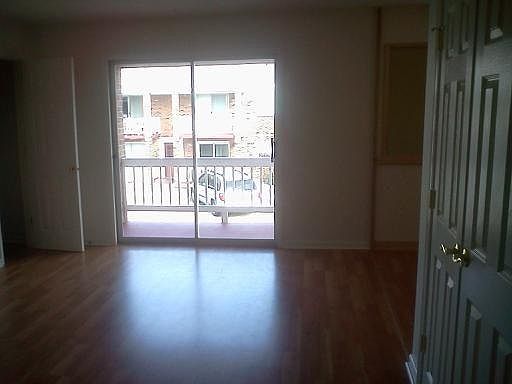 4th image of 828 E Ocean View Avenue # 2 Nd Floor