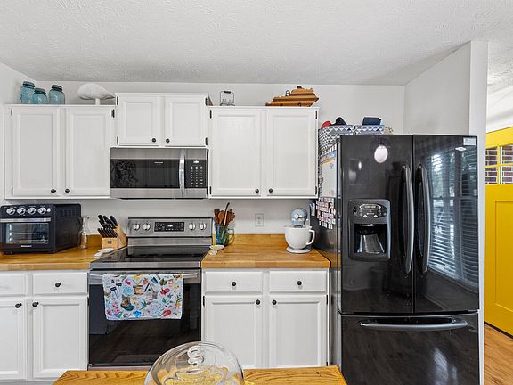 5th image of 620 Galata Dr