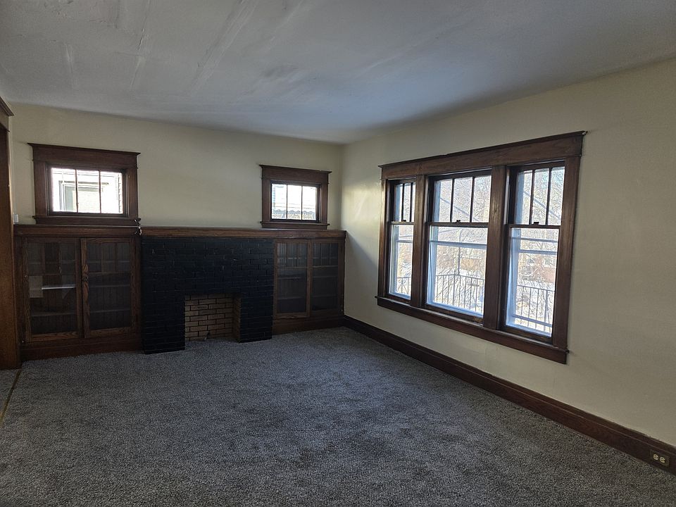 1st image of 265 Lisbon Ave Floor 2