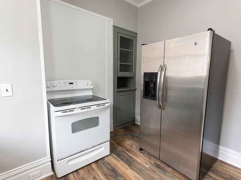 501 Steele St — Photo 40