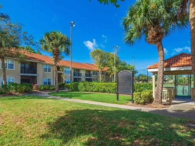 1 bed, 572 sqft, $1,400 — Photo 2