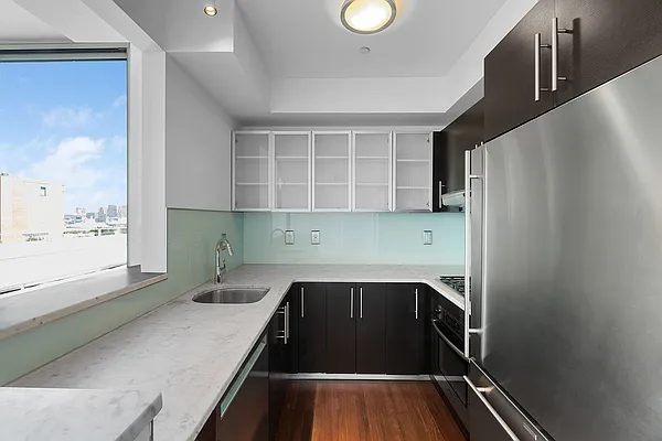 Rented by REAL New York | media 31