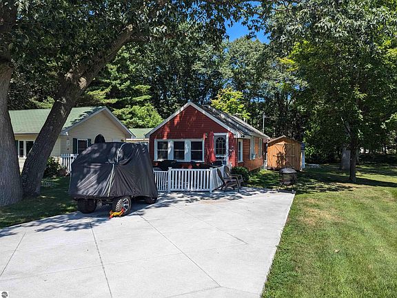 5th image of 5451 E Michigan Ave