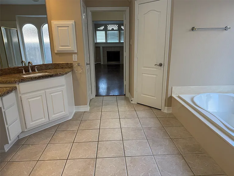 1412 Caine Hill Ct — Photo 22