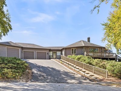 64 Dowds Ln, Chicopee, MA, 01020