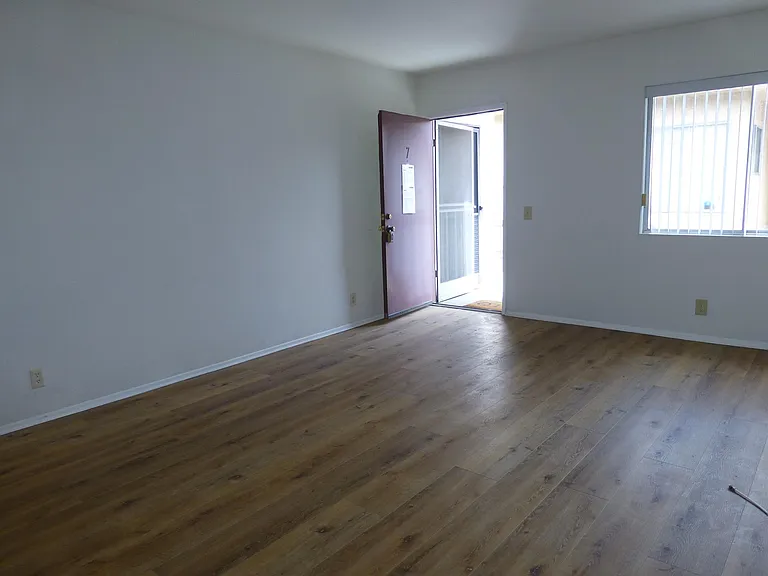 12755 Matteson Ave #7 — Photo 9