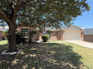 103 Santa Fe Trl, Justin, TX 76247
