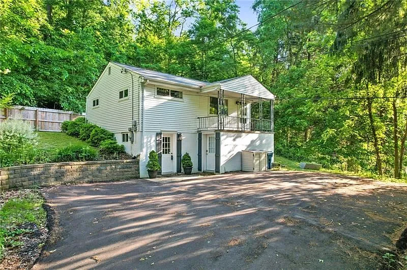 876 Bocktown Rd photo 1
