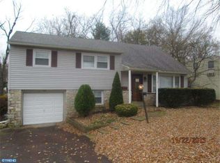 232 Woodlawn Dr, Lansdale, PA