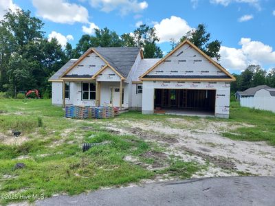 664 Bright Harvest Drive, Maysville, NC, 28555