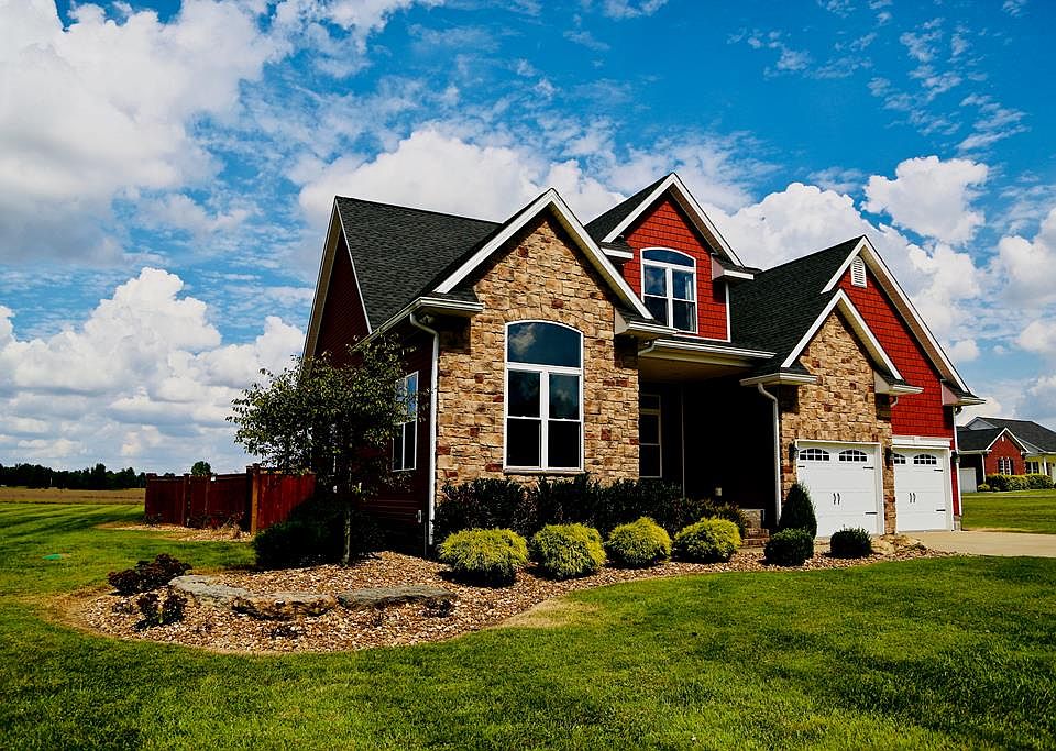 1st image of 250 Dickerson Ln