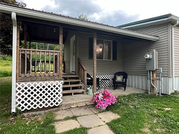 4th image of 424 Parrott Rd