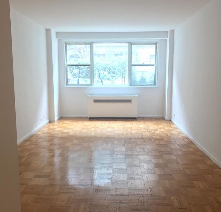 1st image of 420 E 80th St APT 1H