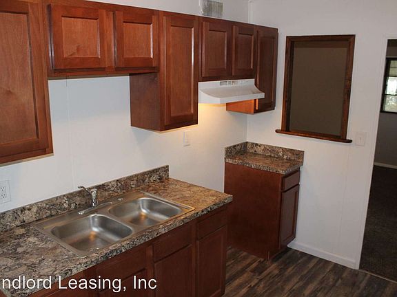 5th image of 2567 E 40th St