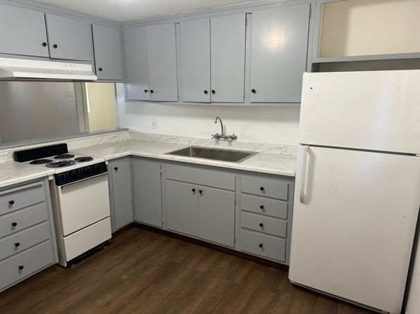 1439 6th St APT C