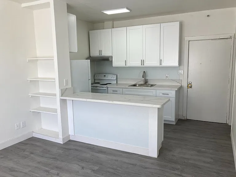 39 Sunset Ave. — Photo 20