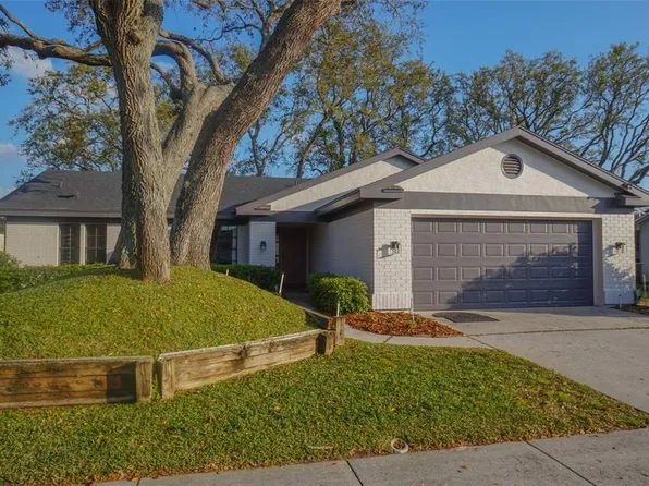 2906 Windridge Dr, Holiday, FL 34691