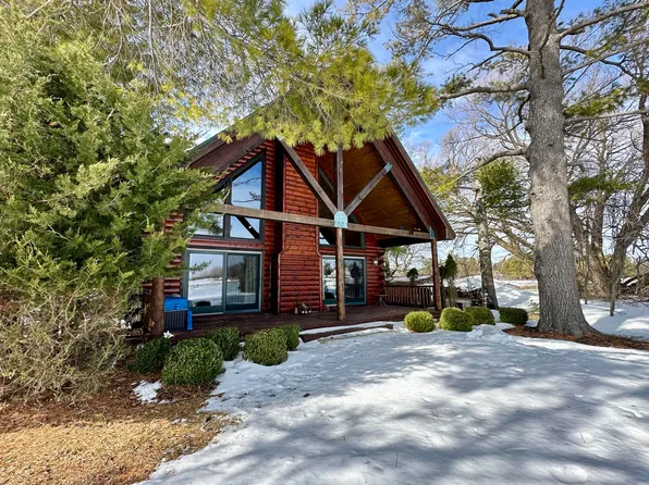 1122 Marina Dr, Cheboygan, MI 49721