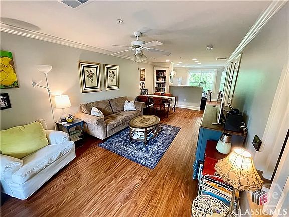 4th image of 1035 Barnett Shoals Rd APT 528