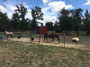 1211 Westwood Rd, Lockhart, TX 78644