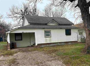 813 Birch St, Perry, OK 73077