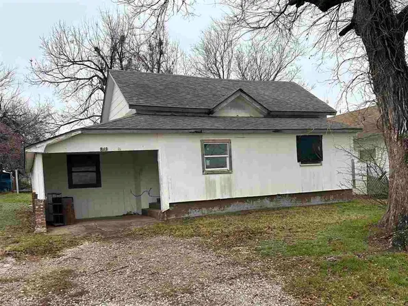 813 Birch St, Perry, OK 73077