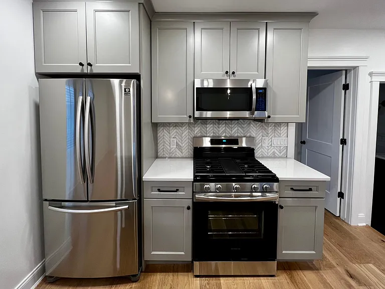 123 Clinton St #B — Photo 8