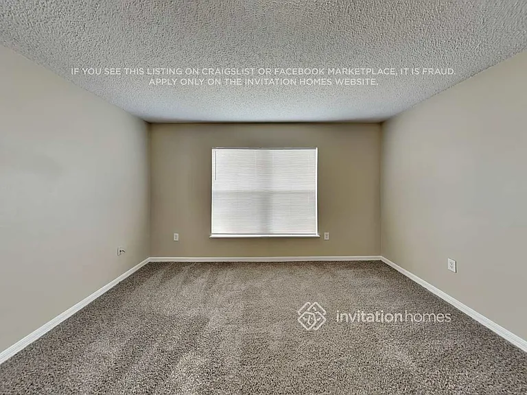 566 Kilimanjaro Dr — Photo 10