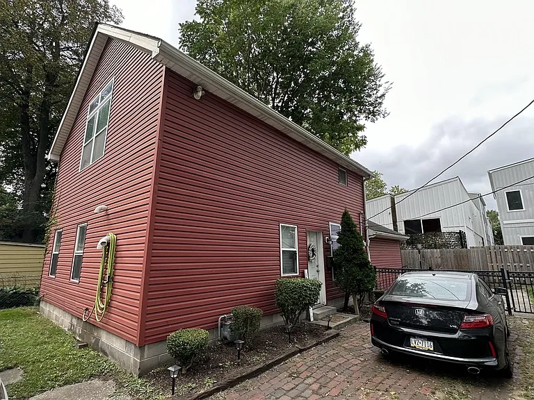 2474 Professor Ave — Photo 13