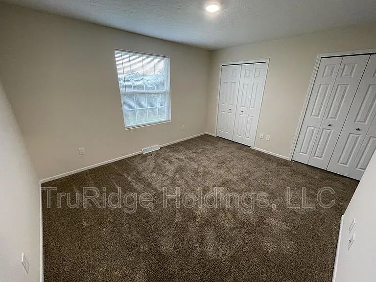 4757 Ledgewood Dr #5C — Photo 7