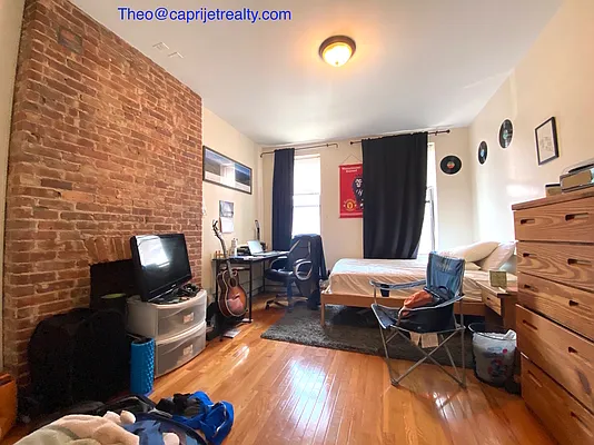 Rented by Capri Jet Realty Corp | media 17