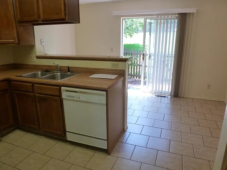10174 W Dartmouth Ave — Photo 16