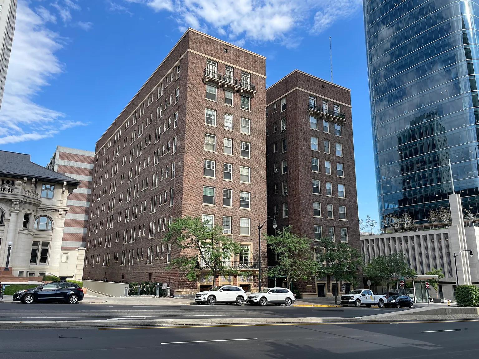 29 S State Street — Photo 1
