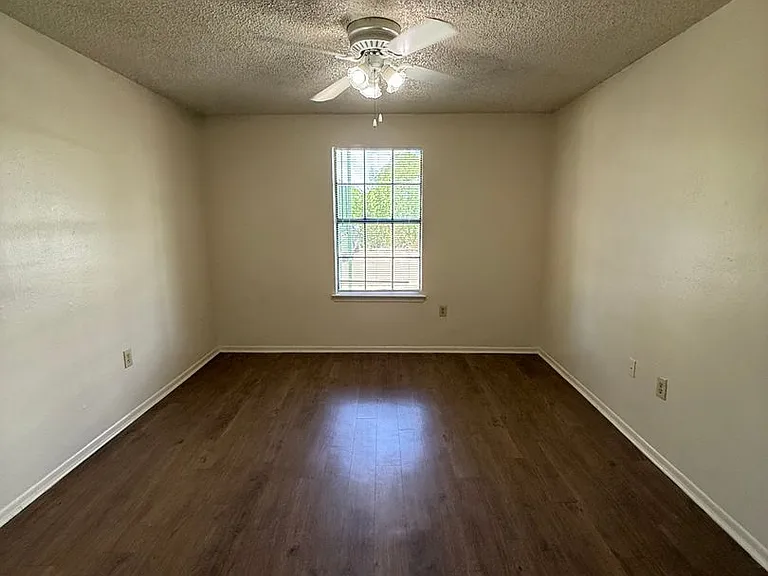 2059 Mariner Dr — Photo 6