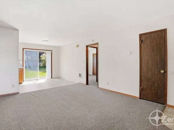166 Virginia St APT B, Kelso, WA 98626