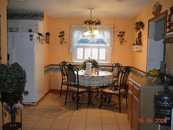 4th image of 213 Lakeway Dr