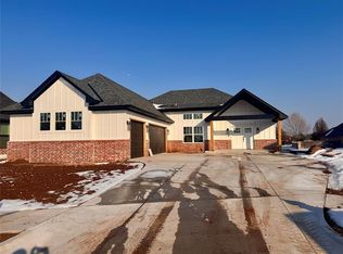 12708 Cobblestone Curve Rd, Oklahoma City, OK 73142