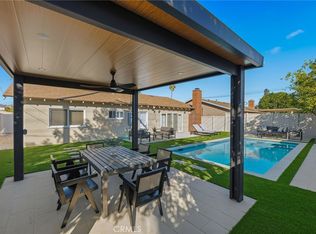 23010 Hartland St, West Hills, CA 91307