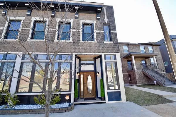 4376 Olive St — Photo 3